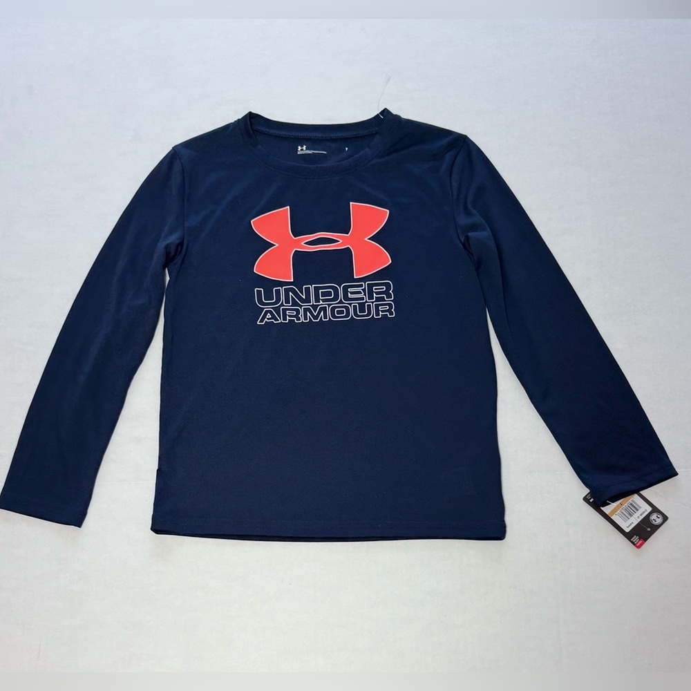 Under Armour NWT Boys Size 7 Navy Long Sleeved Logo Shirt